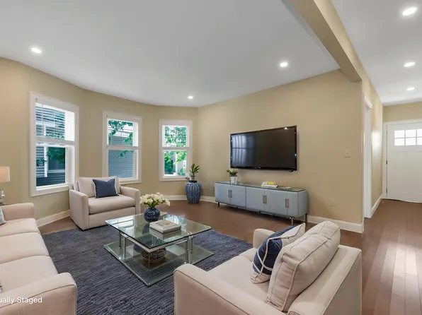 161 4th St, Medford, MA