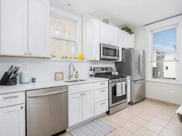 114 Shippen Street 2 image 1 of 23