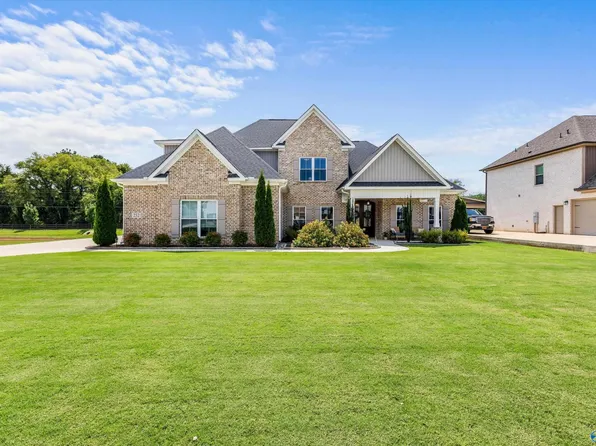 232 Midland Dr, Brownsboro, AL 35741