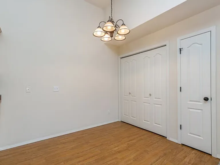 Town and Country Village Apartments — Photo 22
