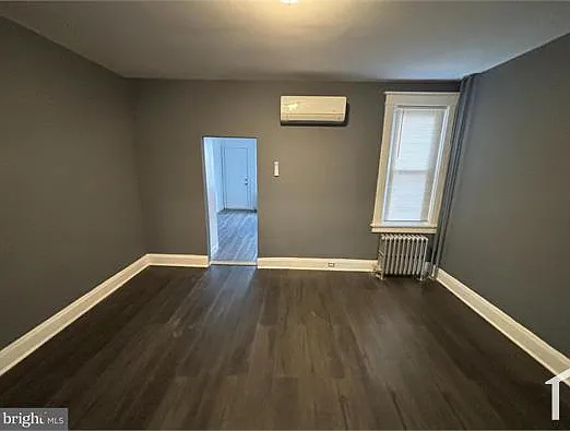 3 bed, $1,800 — Photo 4