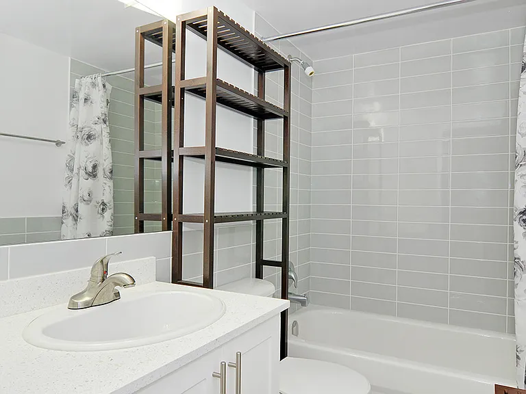 5976 Tisdall St — Photo 3