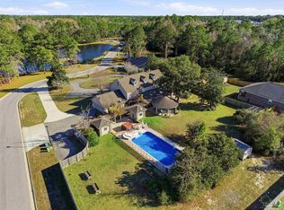 5931 Mills Lake Blvd, Pensacola, FL 32526