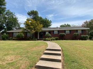 1703 Leming Ave, Russellville, AR 72801
