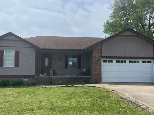 503 McNair St, Flippin, AR 72751