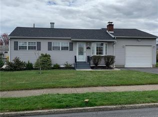 2119 Dogwood Ln, Bethlehem, PA 18018