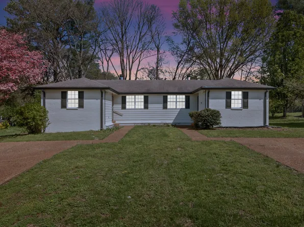 715 Castle Dr, Franklin, TN 37067