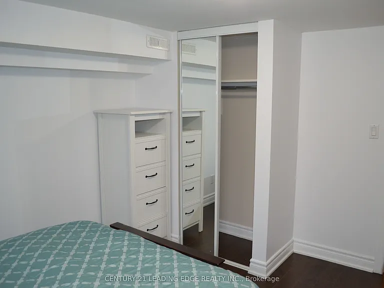 10 Tartan Ave #BASEMENT — Photo 9