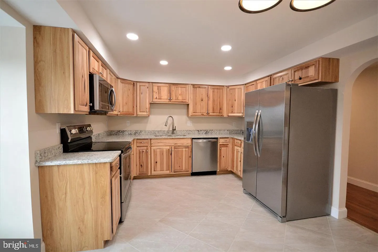 2 bed, 1.0 bath, 9999999 sqft, $1,500 — Photo 1
