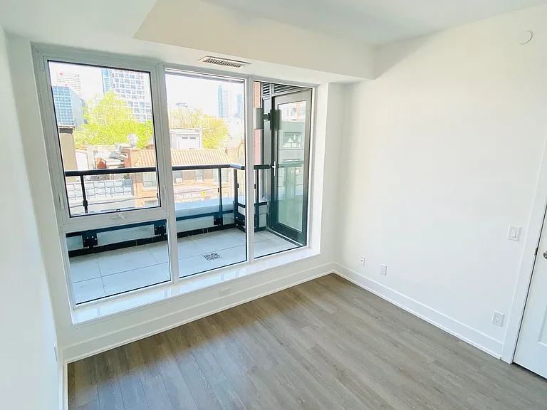 1 Belsize Dr #209 — Photo 9