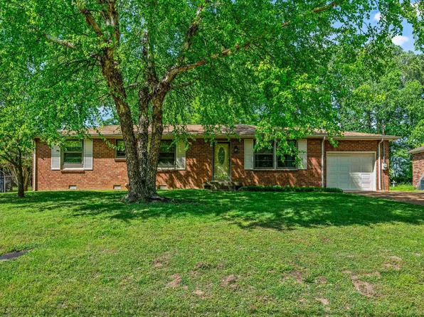 327 Glenpark Dr, Nashville, TN 37217