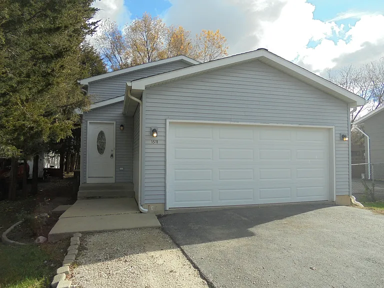 1511 Lotus Dr — Photo 37