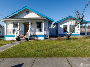 402 S Main St, Coupeville, WA 98239