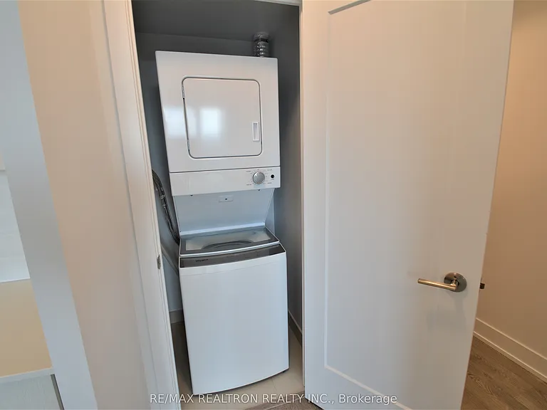 2550 Simcoe St N #1505 — Photo 9