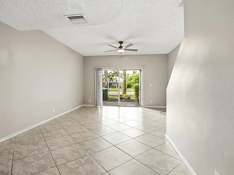 5380 Jubilee Way #200 — Photo 5
