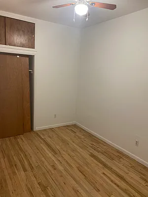Rented by Peter R. Hungerford, LREB | media 4