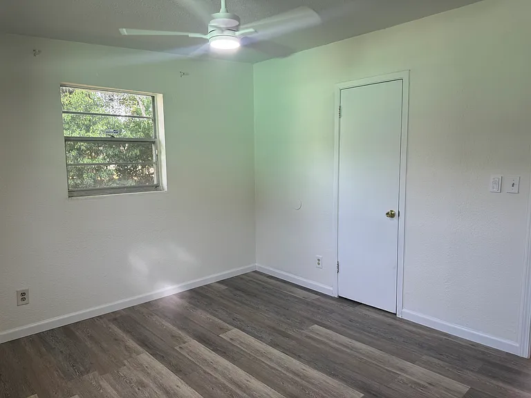 1016 Ardoon St — Photo 10