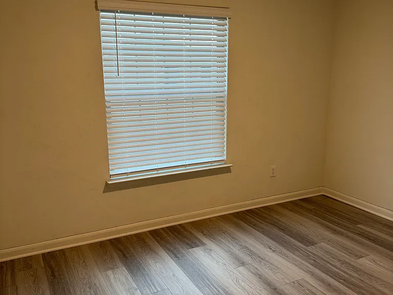 3010 McCoy Rd — Photo 15
