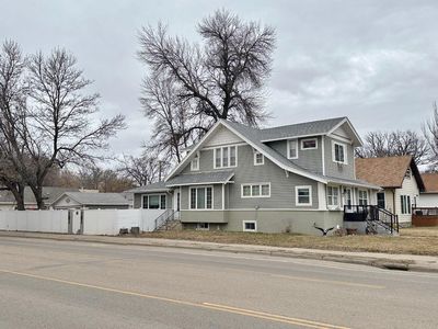 301 8th St NW, Minot, ND, 58703