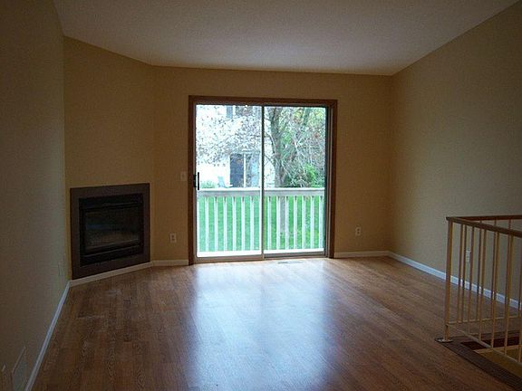 2nd image of 2355 Grenadier Ave N