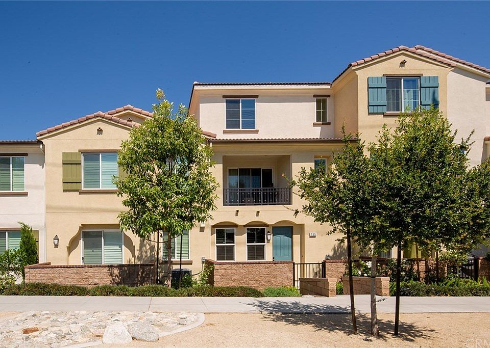 1st image of 155 Dorsett Ave