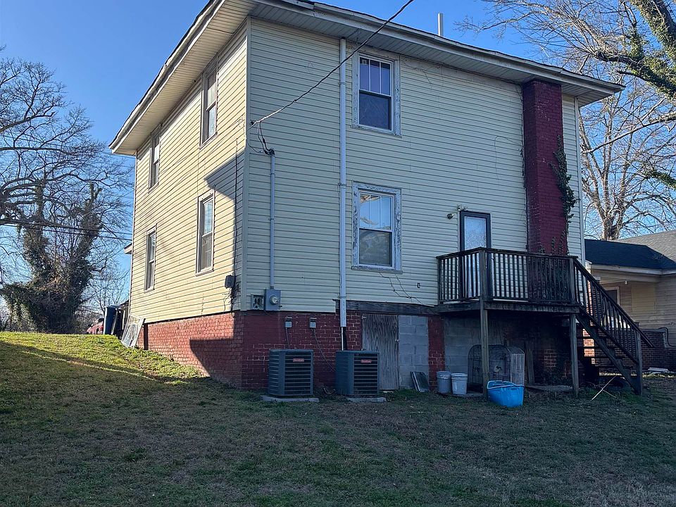 2nd image of 229 Oakland Ave
