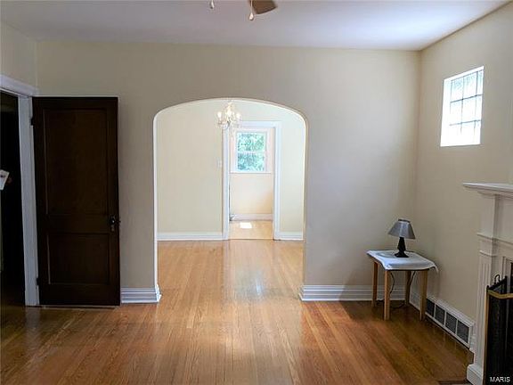 5th image of 8839 Lawn Ave