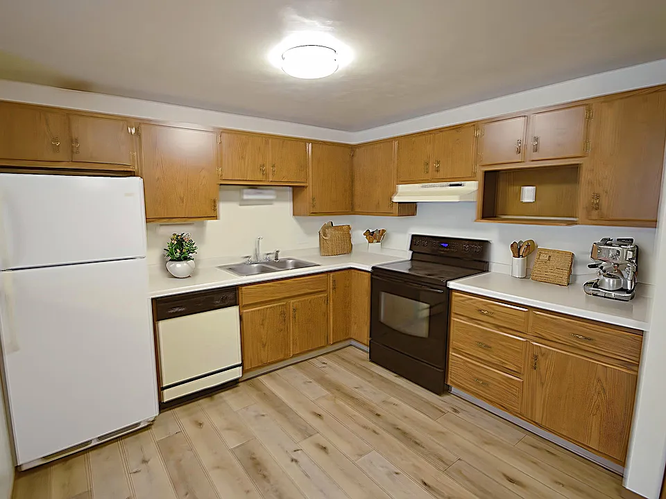 Joseph Court Apartments