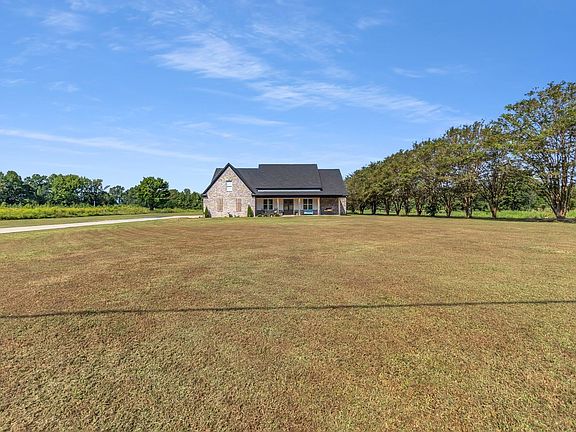 4th image of 8589 Brunswick Rd