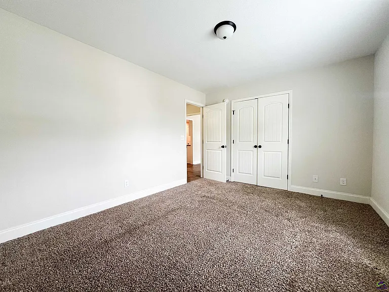 119 Washington Place Dr — Photo 8