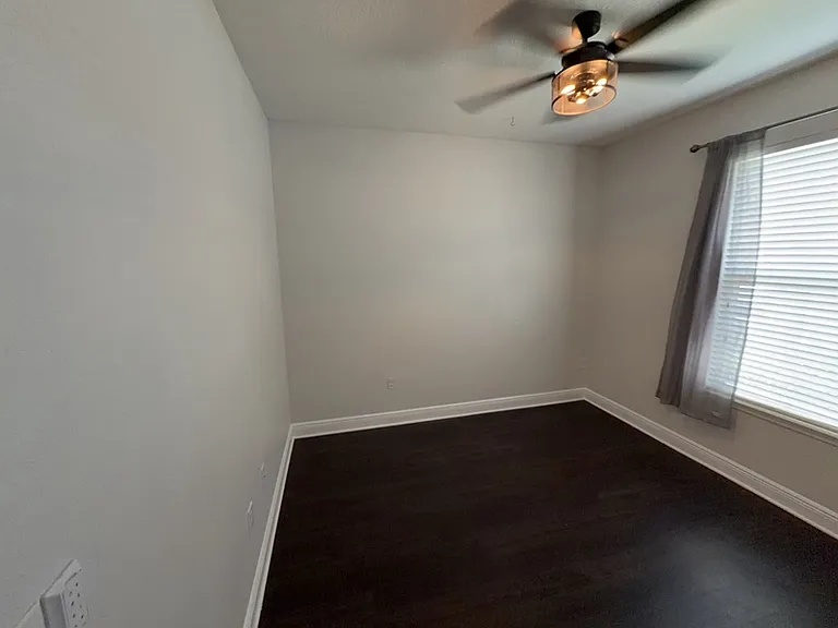 15543 Waterleigh Cove Dr — Photo 10