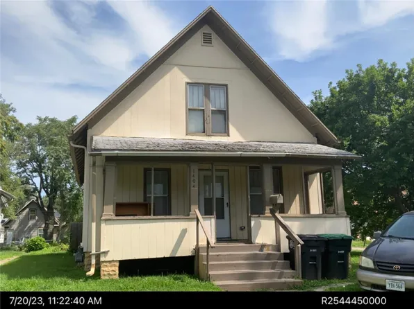 1404 Sherwood Ave, Omaha, NE 68110