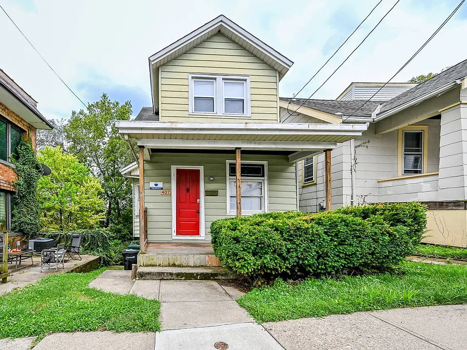 407 Ada St