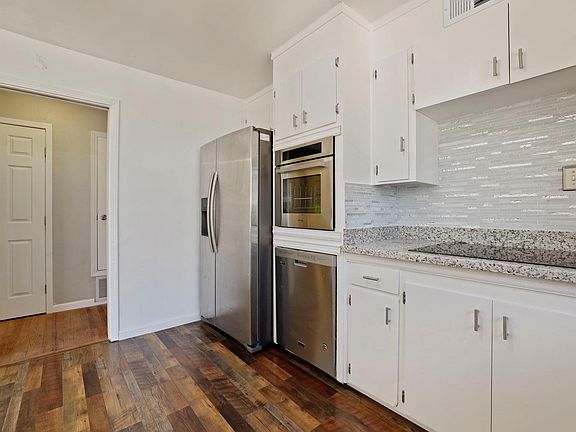 3rd image of 25 W La Mesa Ave