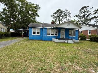 511 Riverside Dr, Waycross, GA 31501