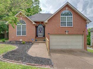 3225 E Lake Dr, Nashville, TN 37214