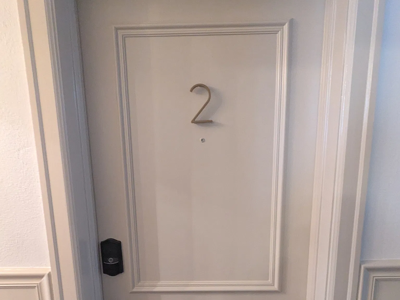 135 Oak St — Photo 2