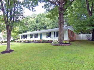 401 N Pinetta Dr, North Chesterfield, VA 23235