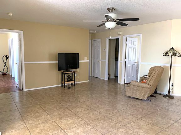 3rd image of 11241 E Emelita Ave