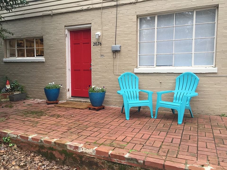 1st image of 207-207 Gran Ellen Dr #B