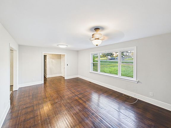 3rd image of 8217 Woodman Rd