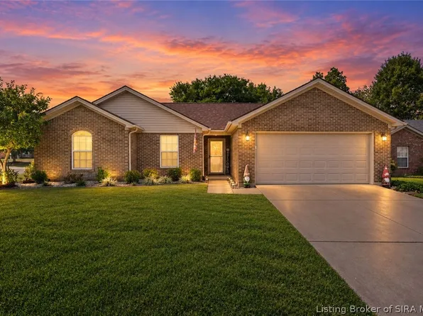 6016 Pine View Court, Jeffersonville, IN 47130