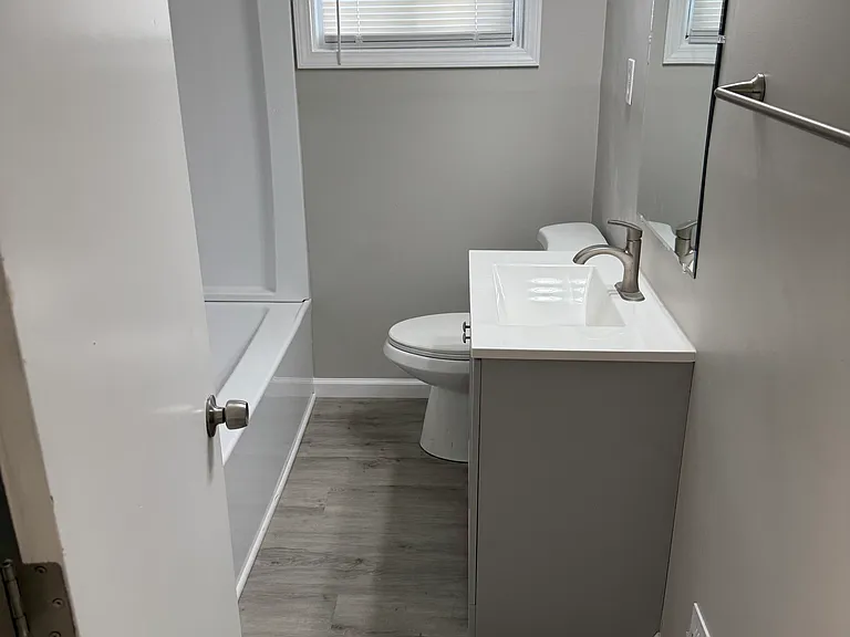 905 N University Blvd — Photo 22