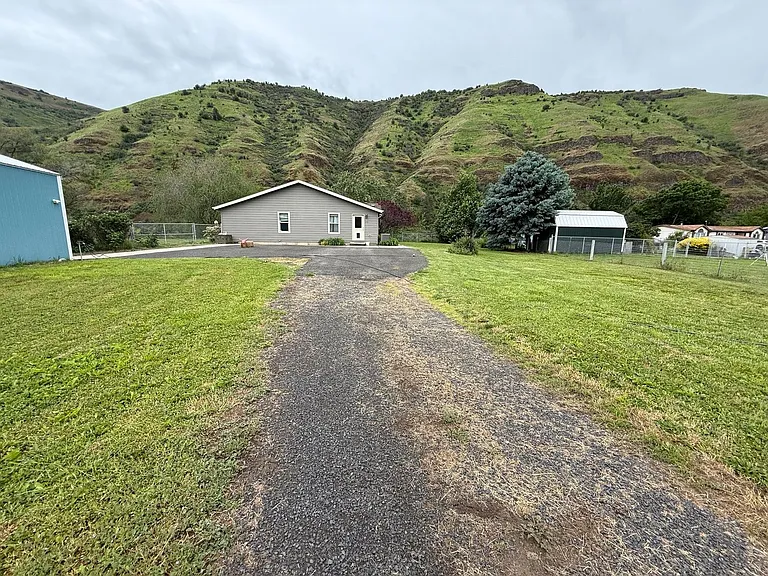 20324 Clearwater Dr — Photo 40