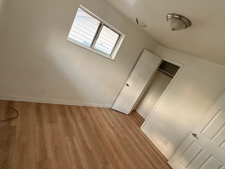 2683 S Meade St — Photo 3
