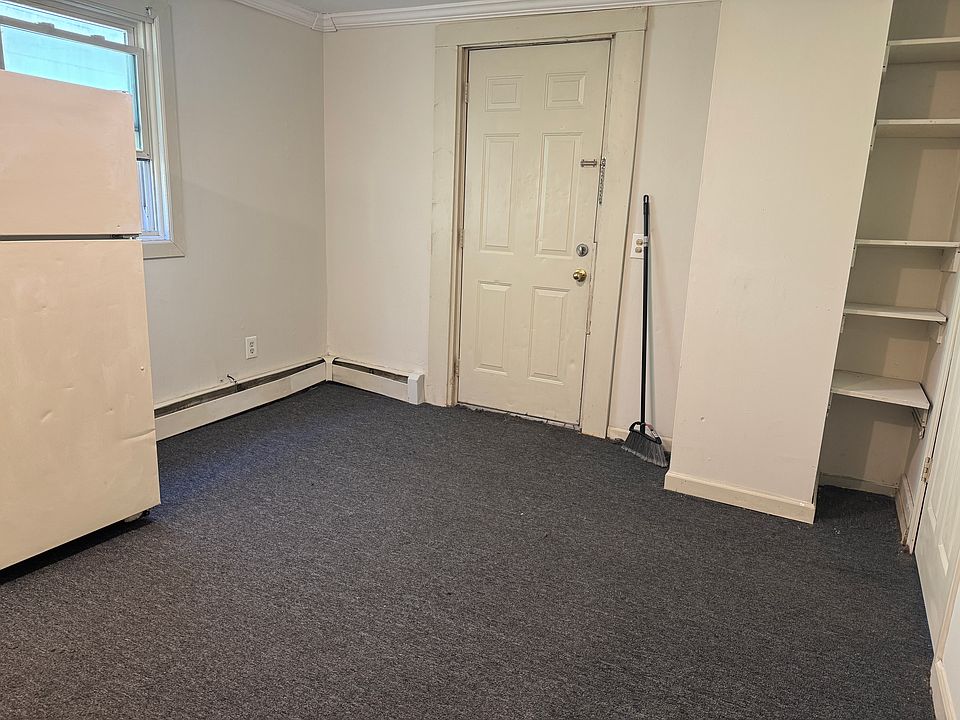 1st image of 801 Oliver St