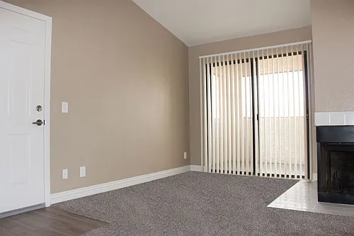 Mandalay Bay Apartments Photo 1