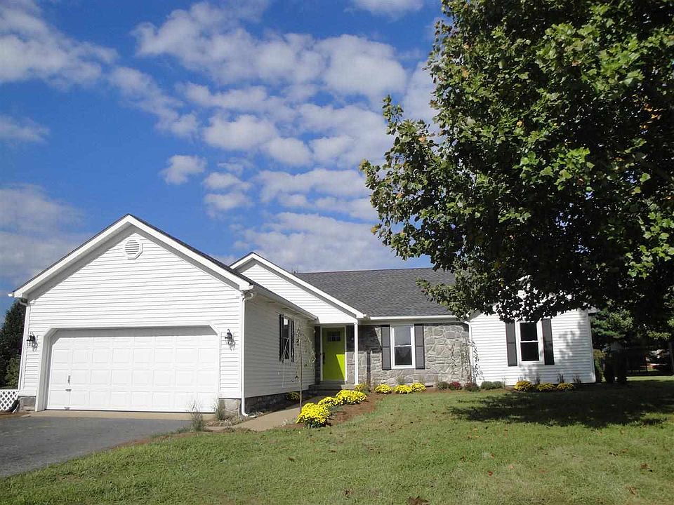 1st image of 921 Pepperidge Dr