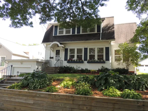 409 N 9th St, Marshalltown, IA 50158