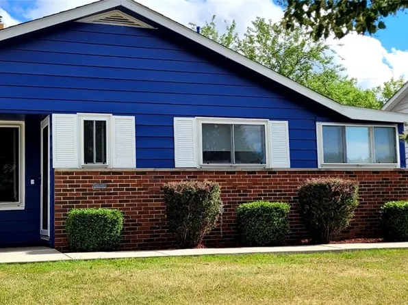 18011 Ridgeline Ave, Cleveland, OH 44135